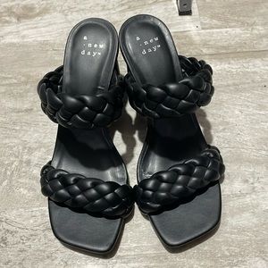 A new day Basil Mule Heel size 6